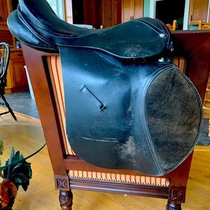 English saddle